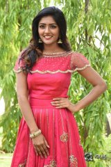 Eesha Rebba At Ami Thumi Movie Pre Release Function